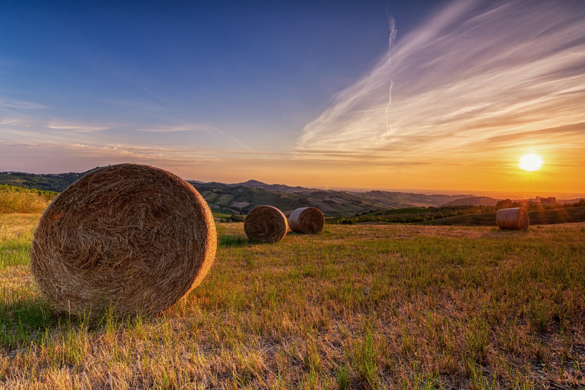 tramonti 2 oltrepo foto di Gainni Santolin