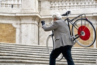 La Copenaghen Wheel, per trasformare la bici in e-bike, è in vendita anche in Europa