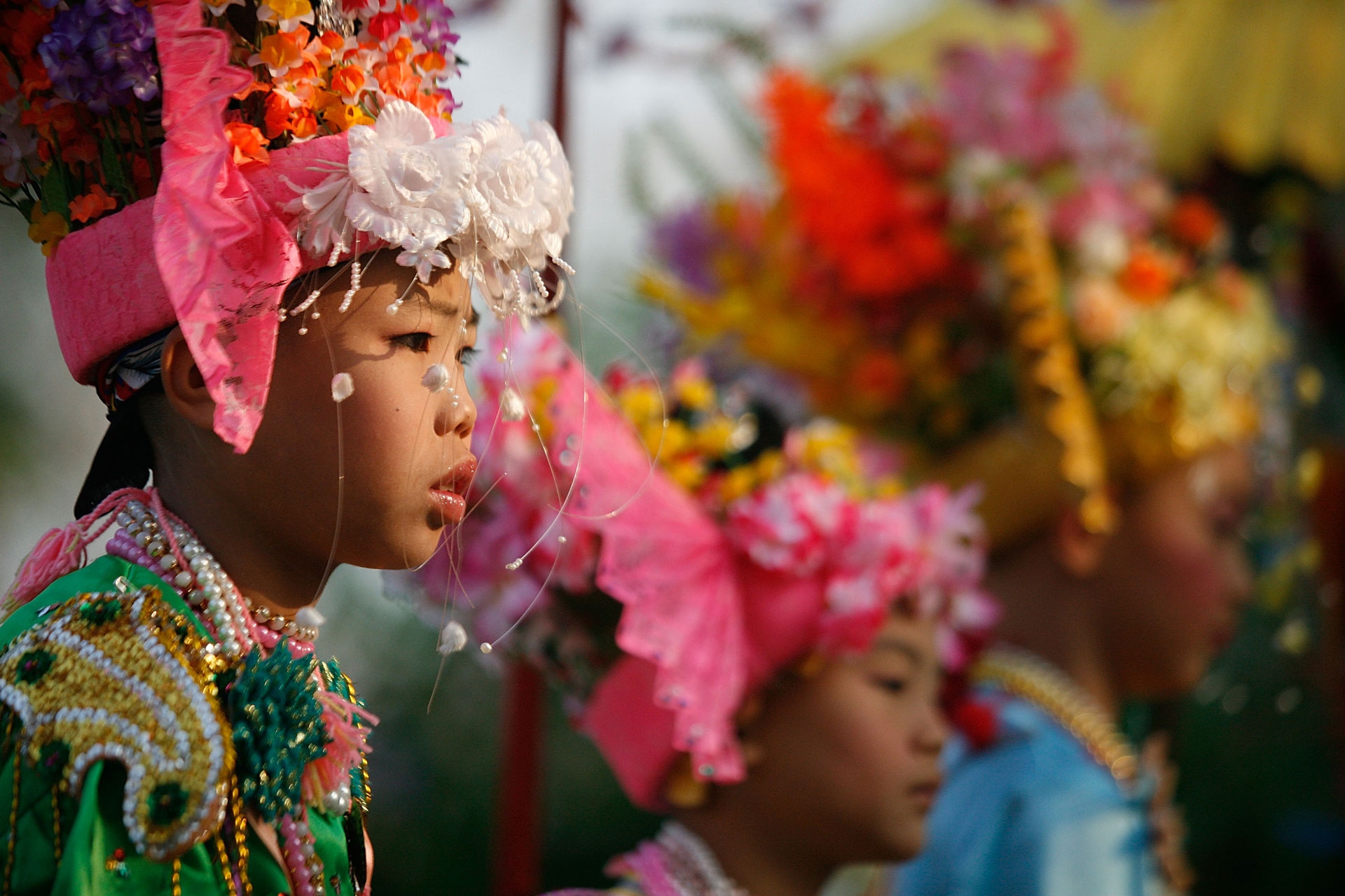 Le immagini del festival buddista Poi sang long in Thailandia