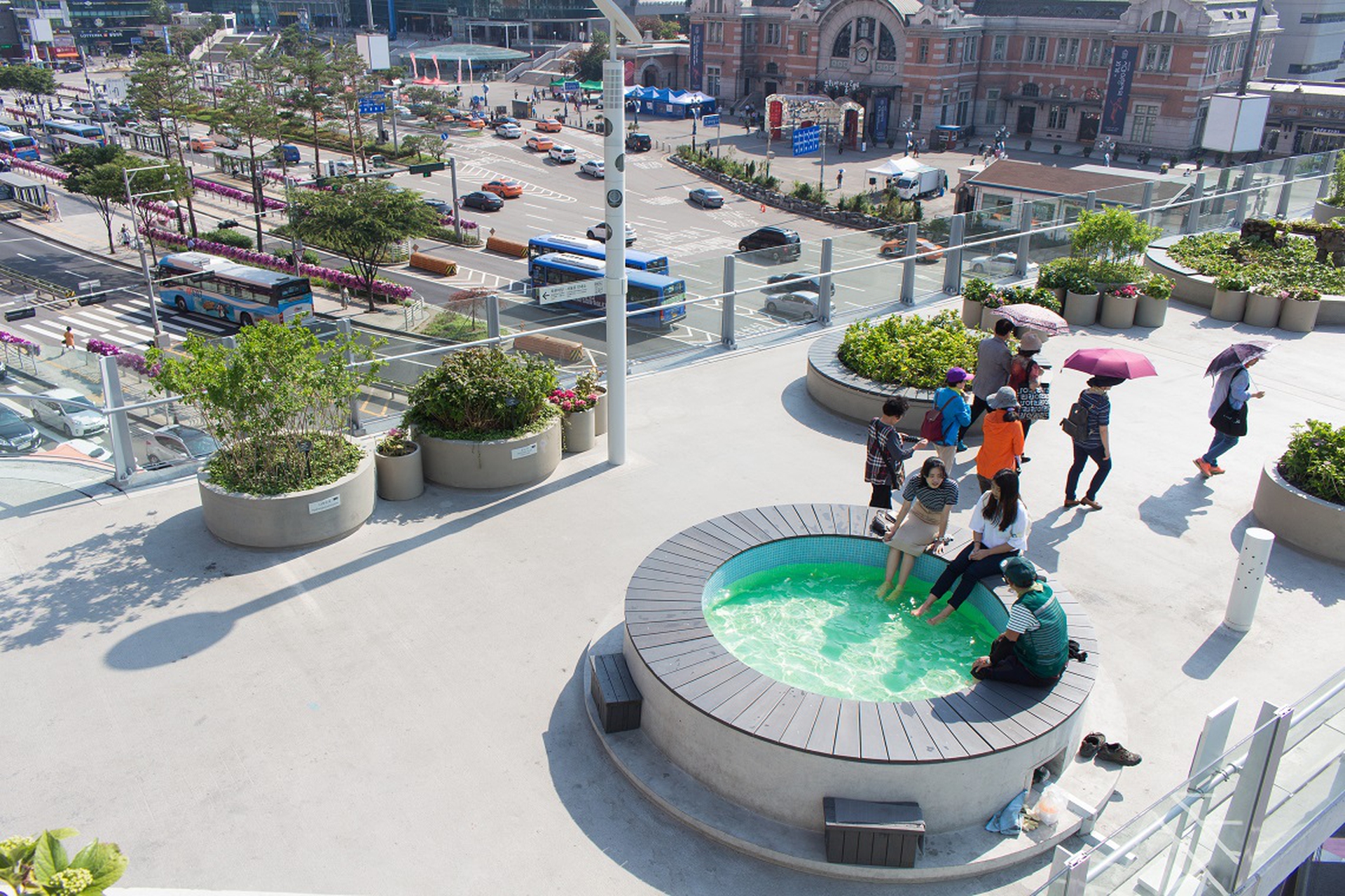 The newly opened walkway of Seoul