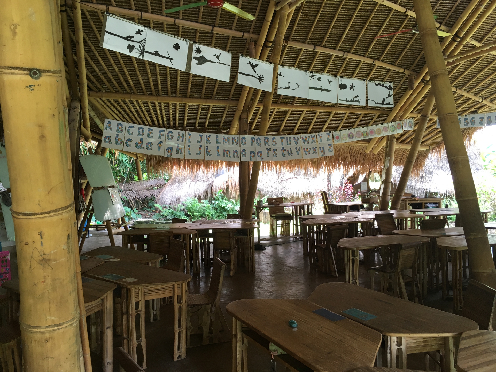 Arredi in bambù della Greenschool