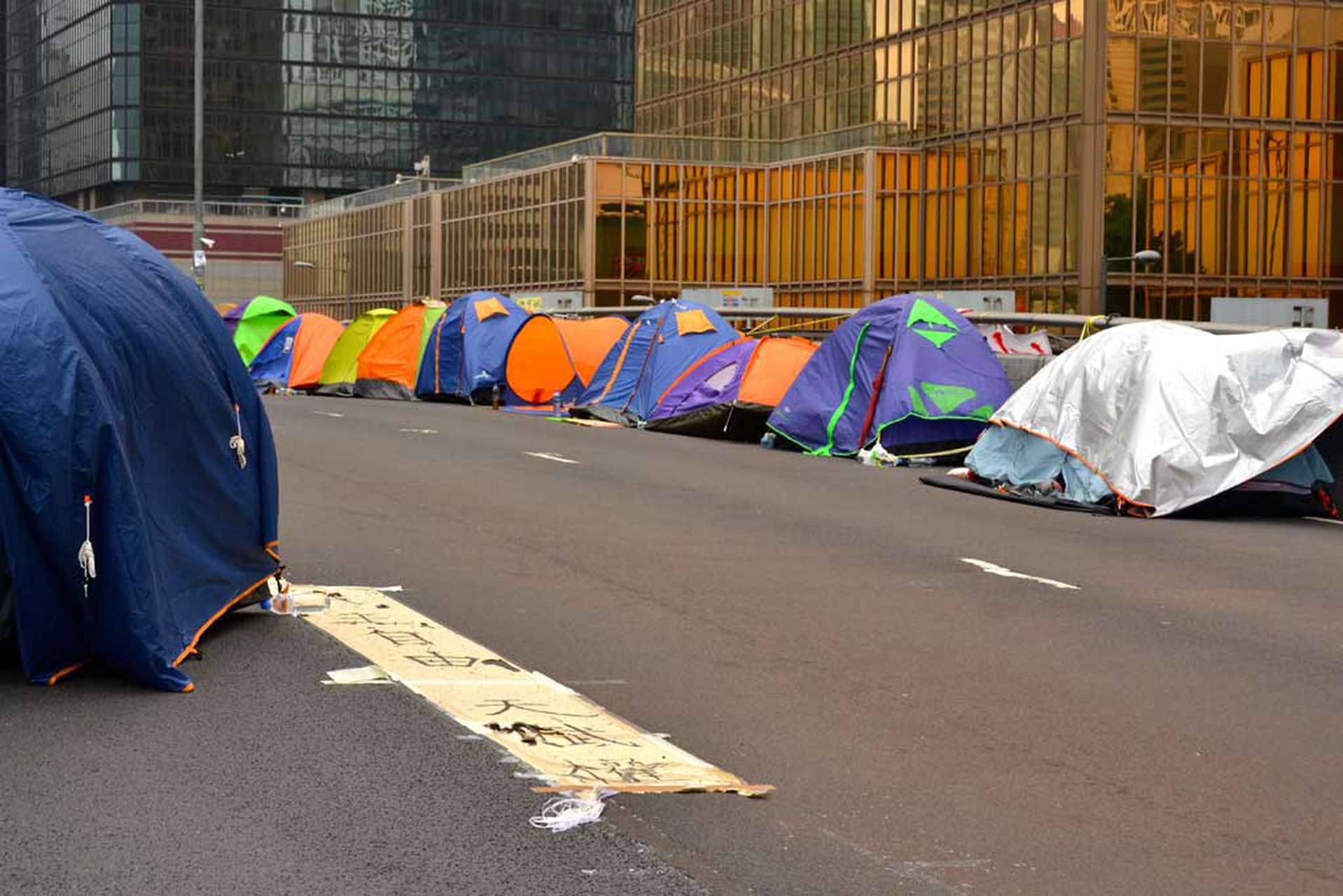 Umbrella revolution, le proteste di Hong Kong un mese dopo