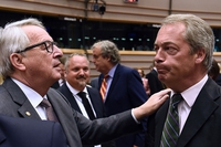 Il presidente europeo al leader della Brexit: “Hai raggiunto il tuo obiettivo. Perché sei ancora qui?”