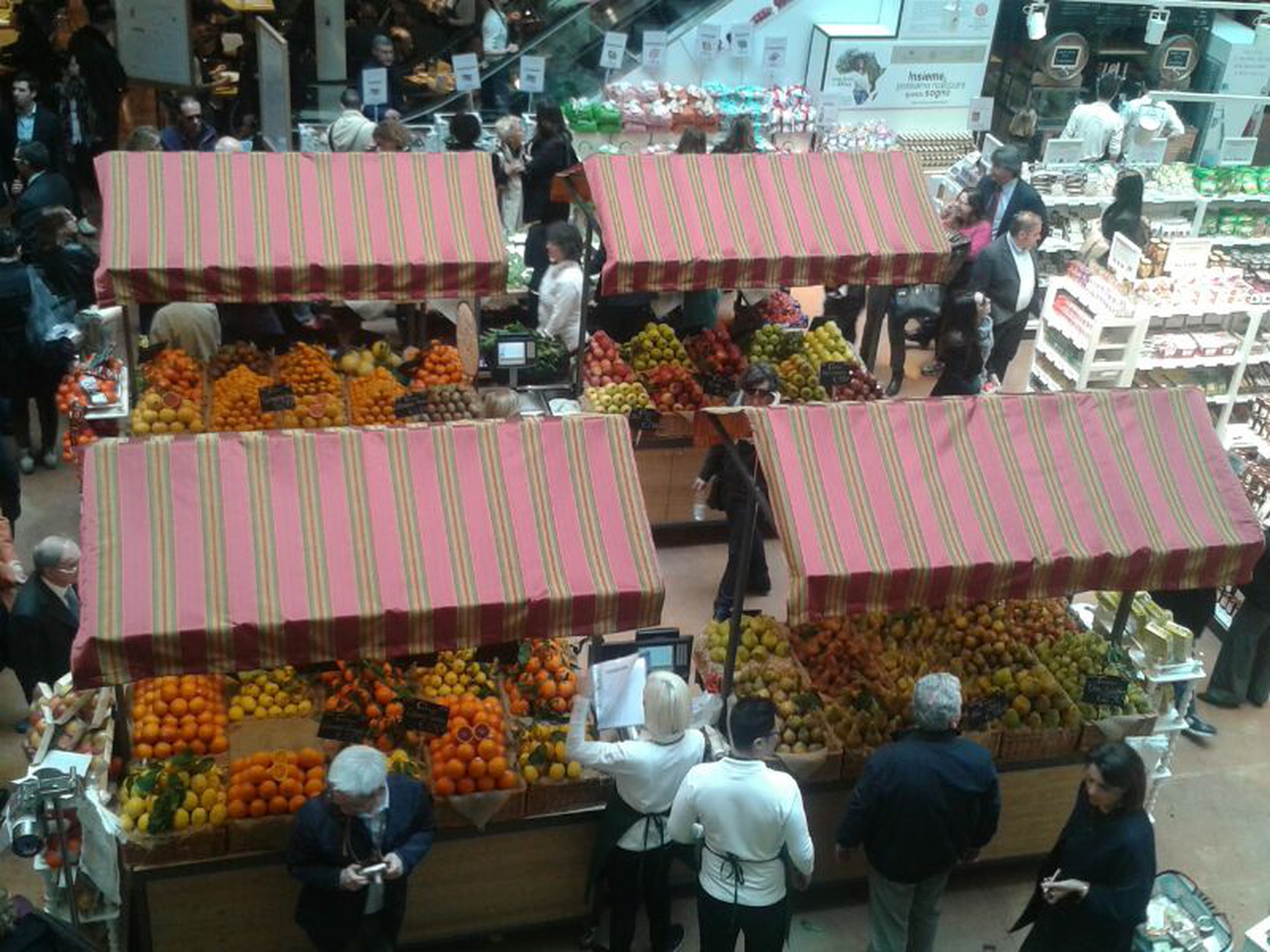 Inaugurato Eataly all’ex Teatro Smeraldo, Milano