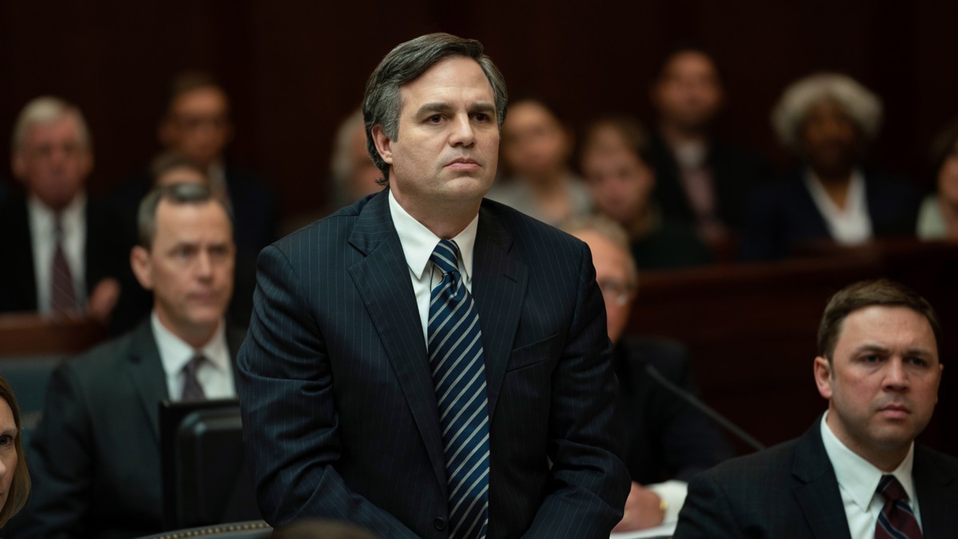 Primo piano di Mark Ruffalo in Cattive acque