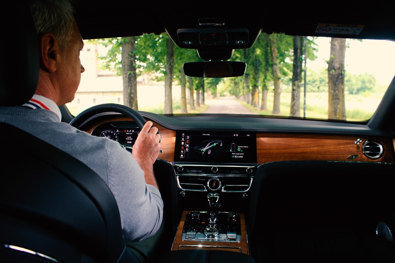 Bentely, auto, ibrida, test drive