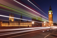 Sfrecciando per Londra in double-decker 100% elettrici