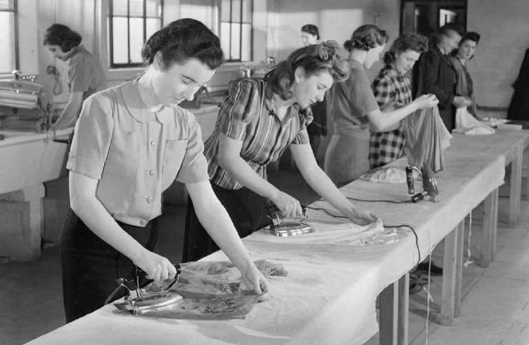 donne lavoratrici anni 40