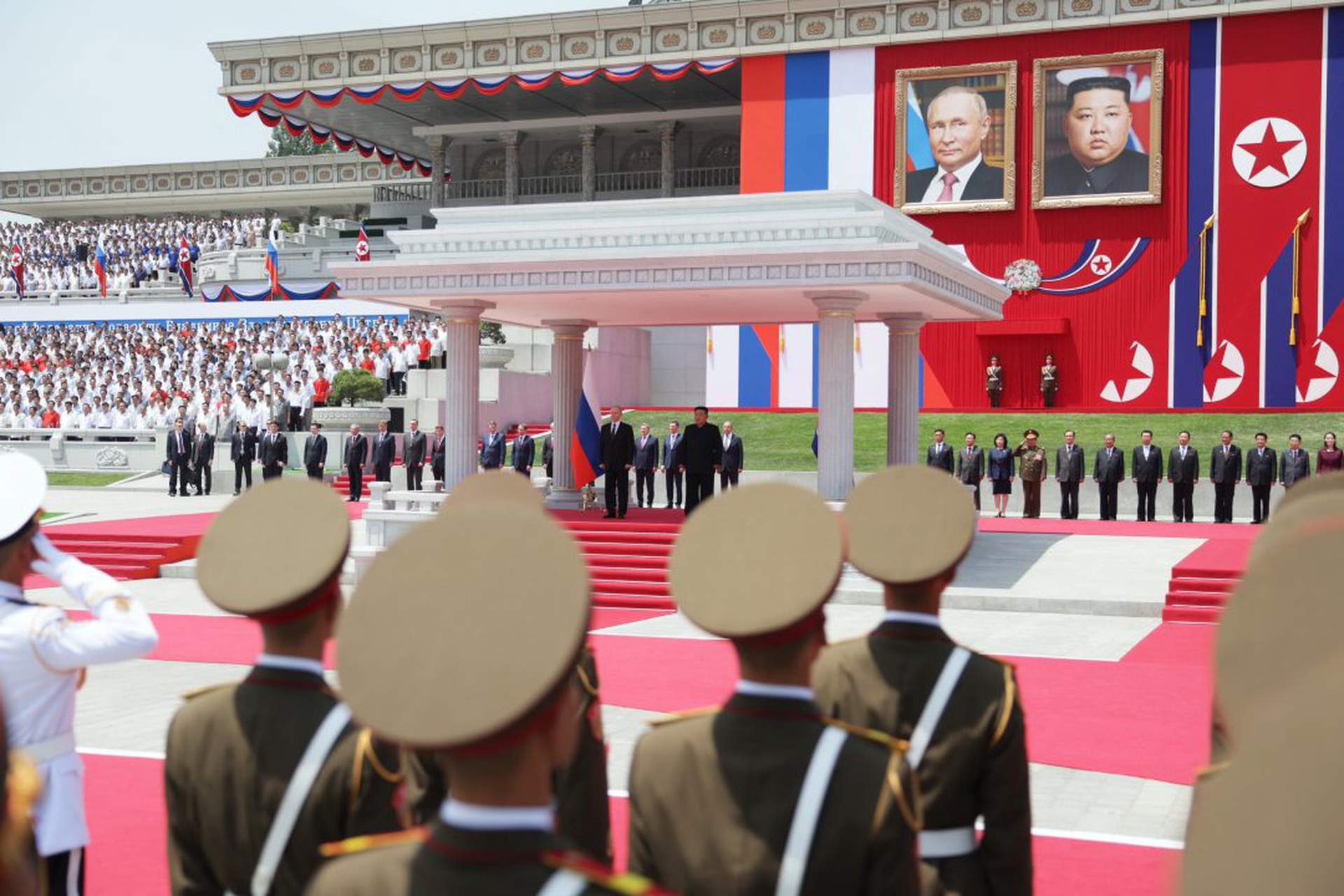 TOPSHOT-NKOREA-RUSSIA-DIPLOMACY