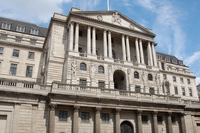 La banca centrale inglese tira le orecchie alle banche, impreparate ad affrontare i cambiamenti climatici