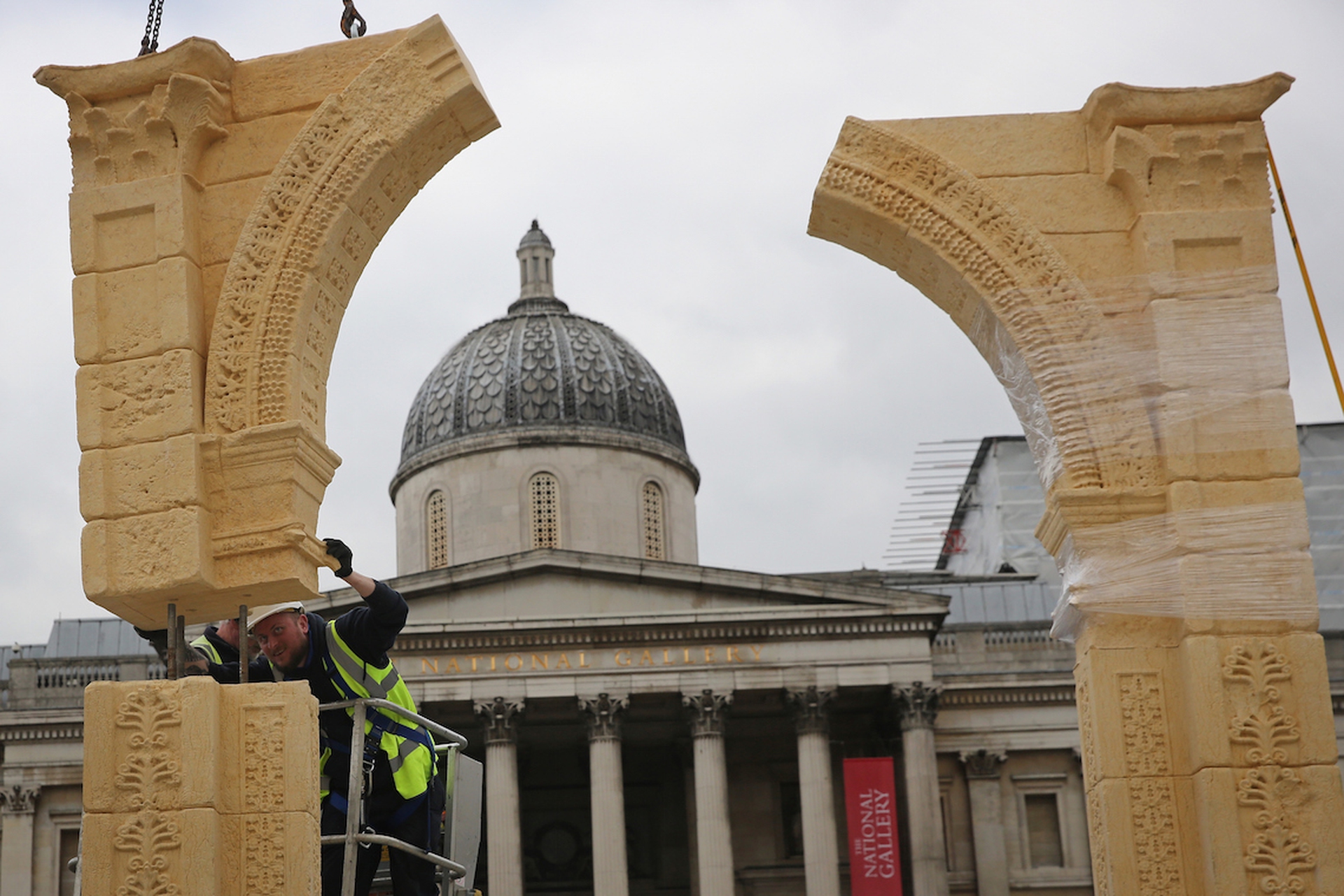 L'arco di Palmira ricostruito a Trafalgar Square