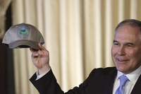 Il capo dell’Agenzia americana per l’ambiente Scott Pruitt non crede all’impatto della CO2 sul clima