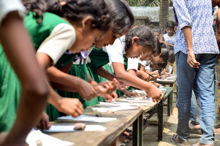 LAVORATRICI DONNE SFRUTTATE 2