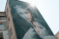 Il bello che fa scaturire il buono. La street art a Napoli migliora le facciate e il cuore delle periferie