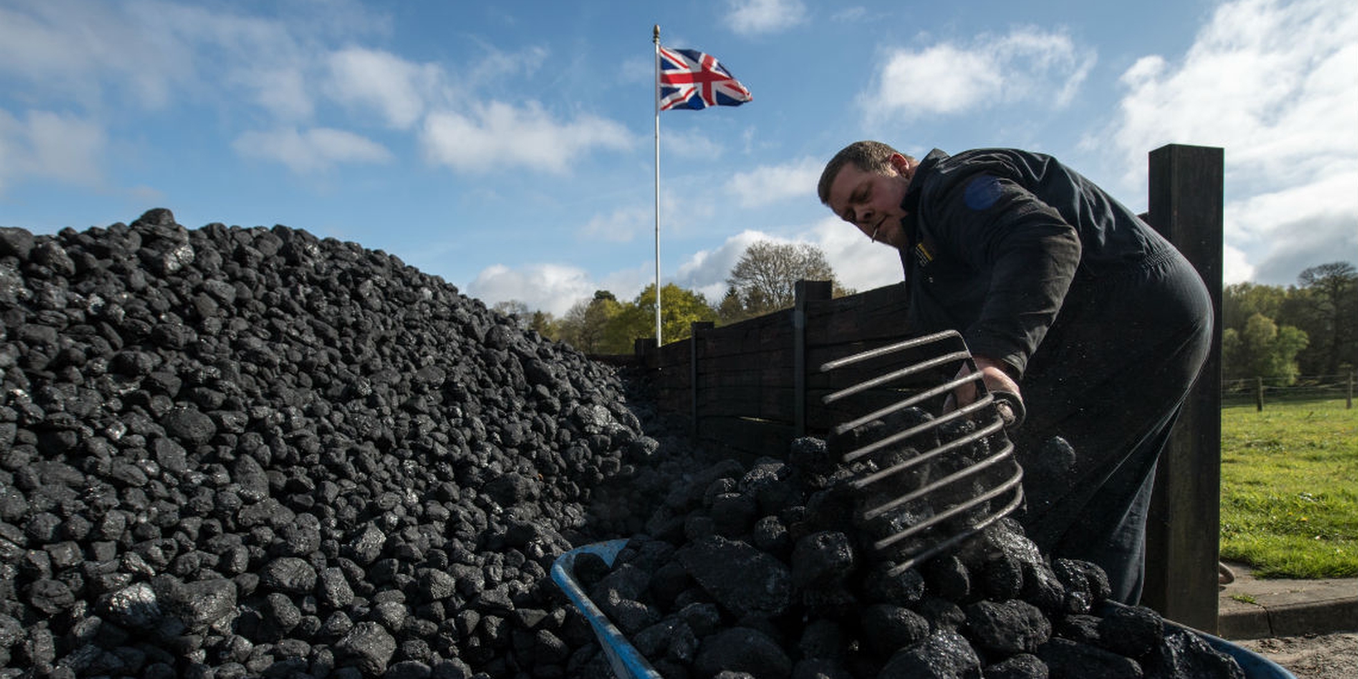 Каменный уголь в энергетике. Угольная шахта Британия. Угольная промышленность Великобритании. Каменный уголь в Великобритании. Добыча угля в Великобритании.