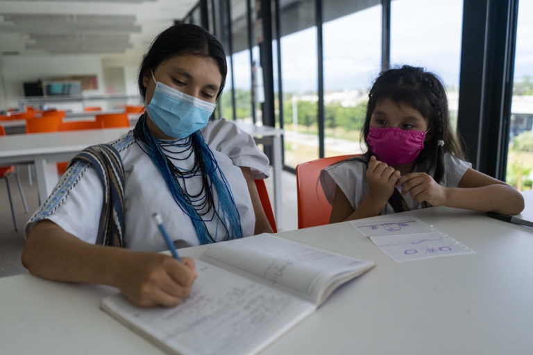 women in science, colombia