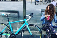 Questa ragazza ha dovuto rubare la propria bicicletta