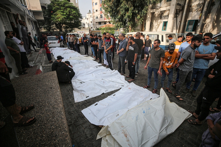 I morti provocati dai bombardamenti israeliani nella Striscia di Gaza
