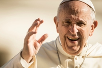 Papa Francesco: “Le persone gay hanno diritto a essere una famiglia”