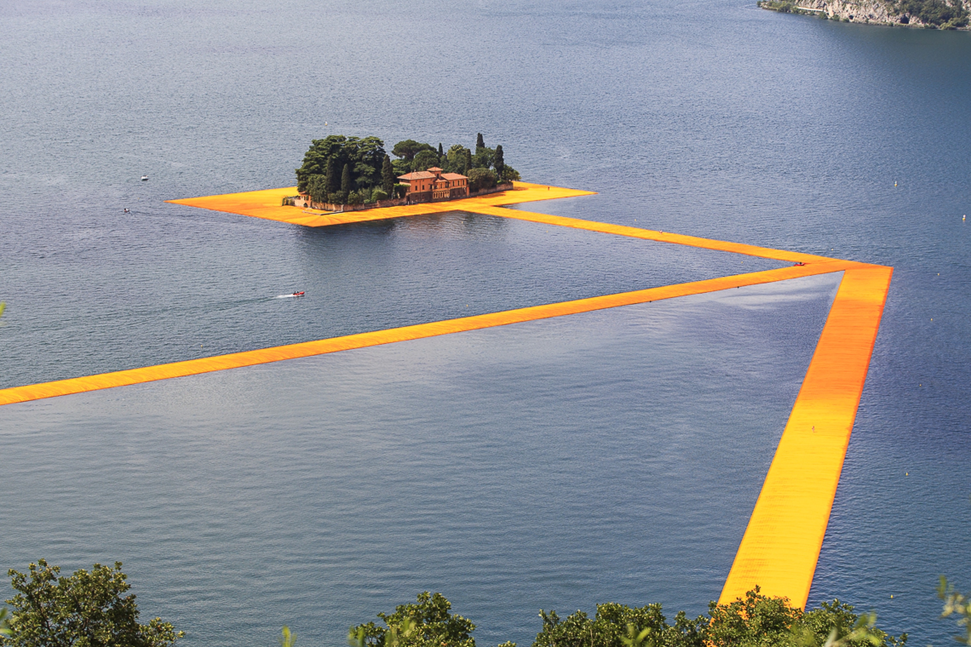 The Floating Piers