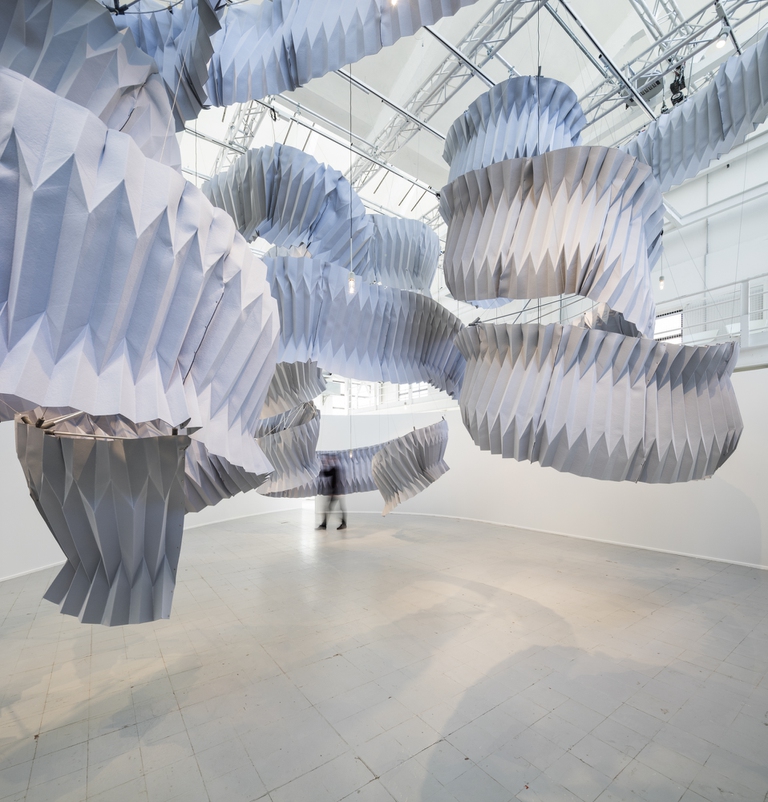 L'installazione Breath/ng di Kengo Kuma per la mostra ‘Design in the age of experience’ realizzata da Dassault Systèmes al Superstudio più, 2018