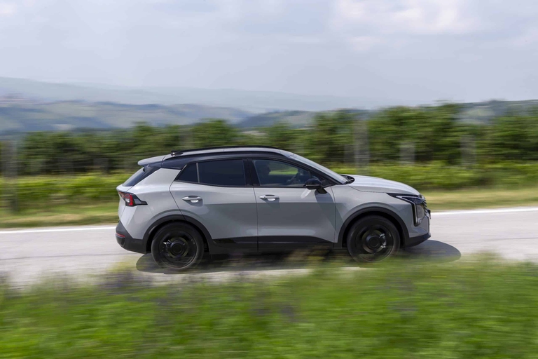 Kia, Sportage, Tri-fuel, ibrida, test drive