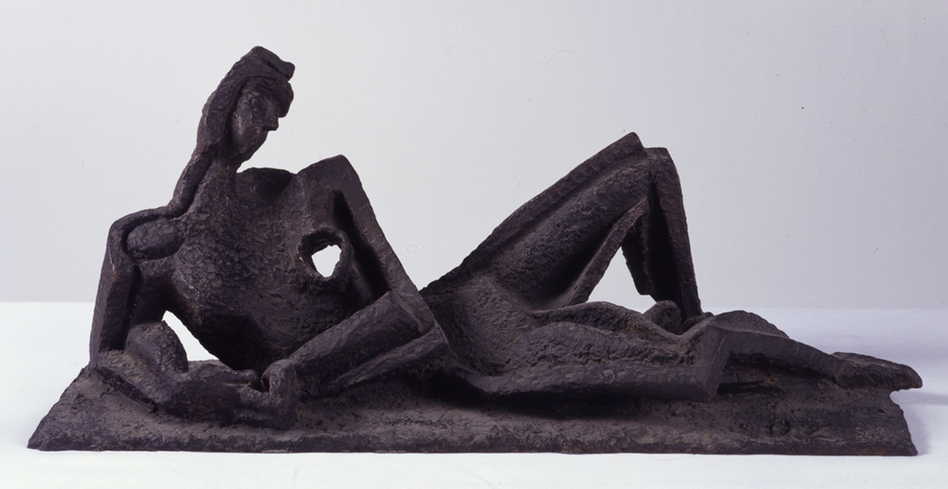 Zadkine Ossip Vestale distesa