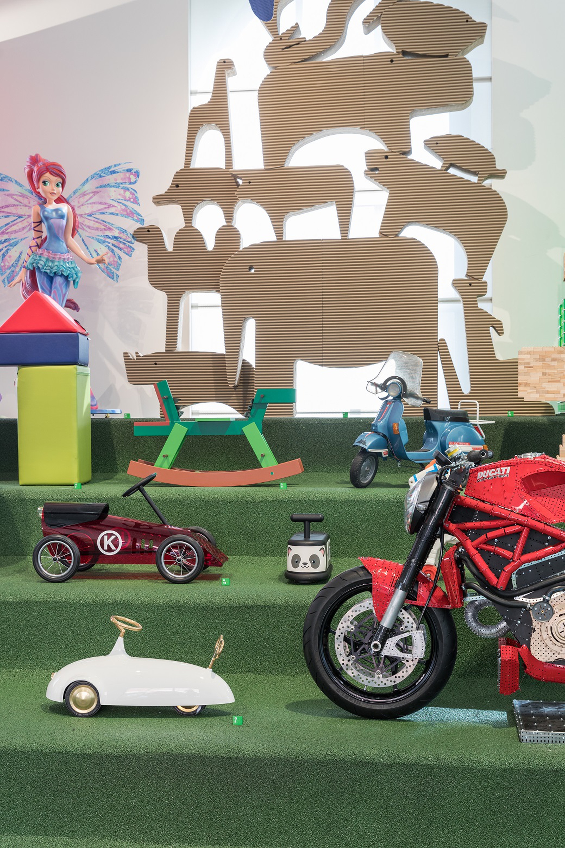 Giro giro tondo - Design for children: Le foto della mostra