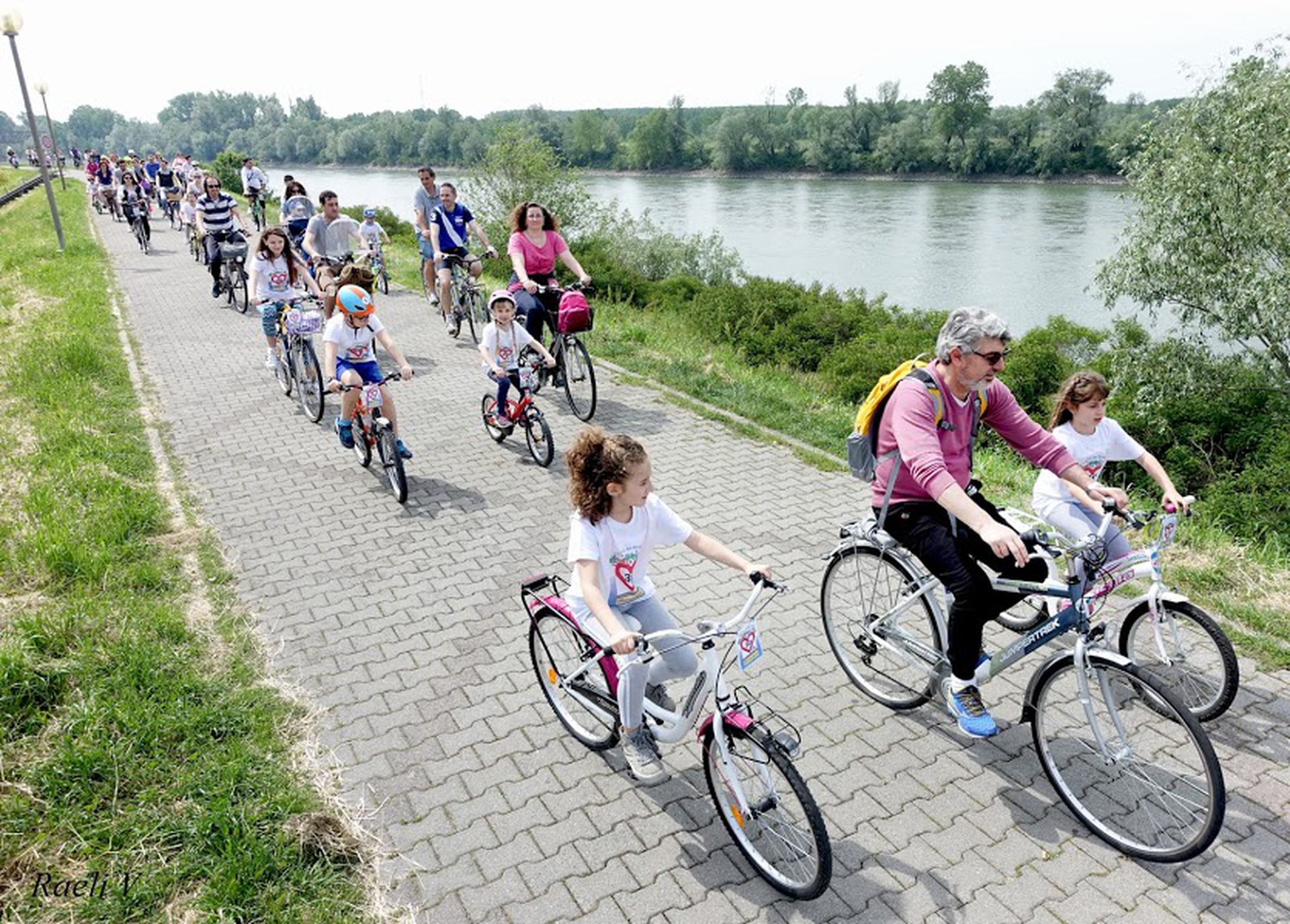 Casalmaggiore - Bici sulla tangenziale dei bambini