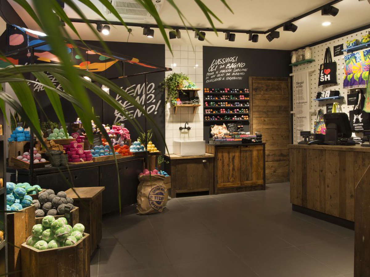 Lush Apre A Milano Il Suo Primo Negozio Libero Dalla Plastica