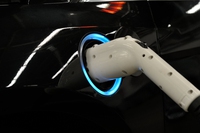 Auto elettriche, inizio 2016 con vendite record in Europa. Italia a due velocità