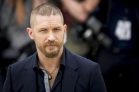 La commovente lettera con cui Tom Hardy dice addio al suo cane Woody