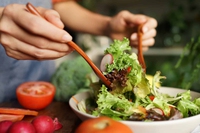 La dieta mediterranea con alimenti biologici migliora il microbiota intestinale in quattro settimane
