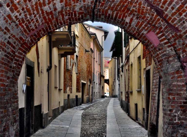 t5_pavia_pavia_affaccio_sul_centro_storico_4e5e44fc40e90_20110831_042812