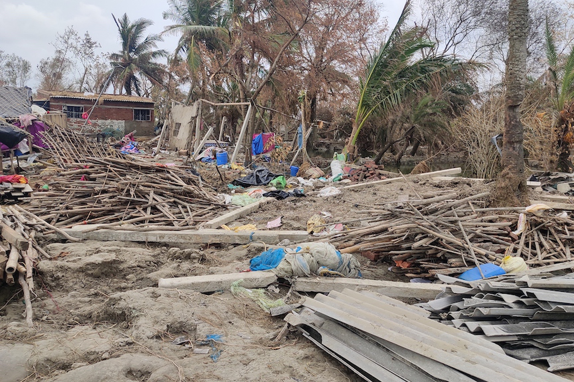 India, the brutal effects of Cyclone Amphan in West Bengal won’t fade