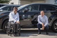 Toyota consegna sei veicoli con allestimento speciale al Comitato paralimpico