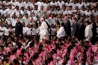 I crimini di natura finanziano la corruzione. Papa Francesco in Madagascar per la “cura del creato”