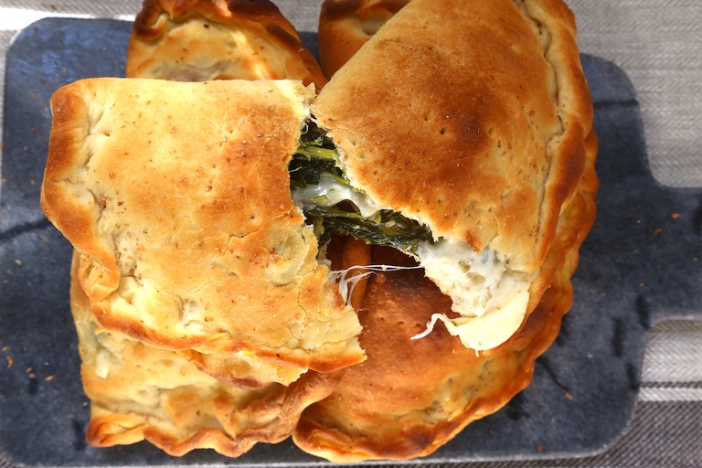 Panzerotti con caciocavallo