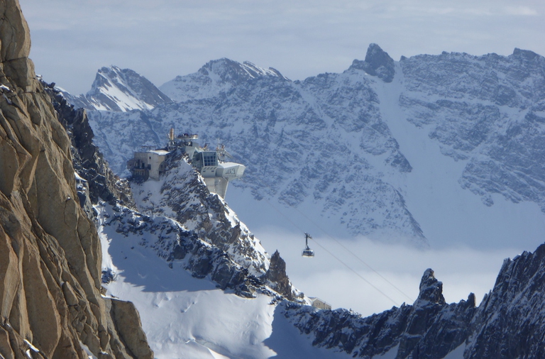 Scoprire la Val d'Aosta tra natura, borghi e enogastronomia