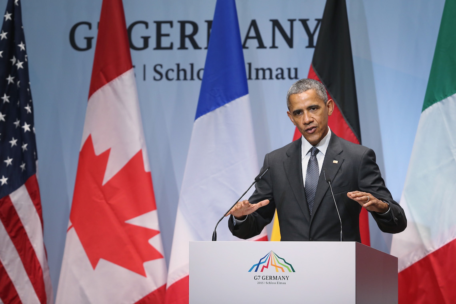 G7 Taormina-476354398