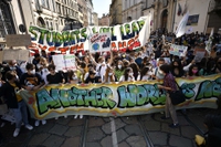 Fridays for future, lo sciopero globale per il clima visto dall’Italia
