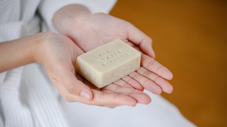 cosmetici senz'acqua shampoo solido