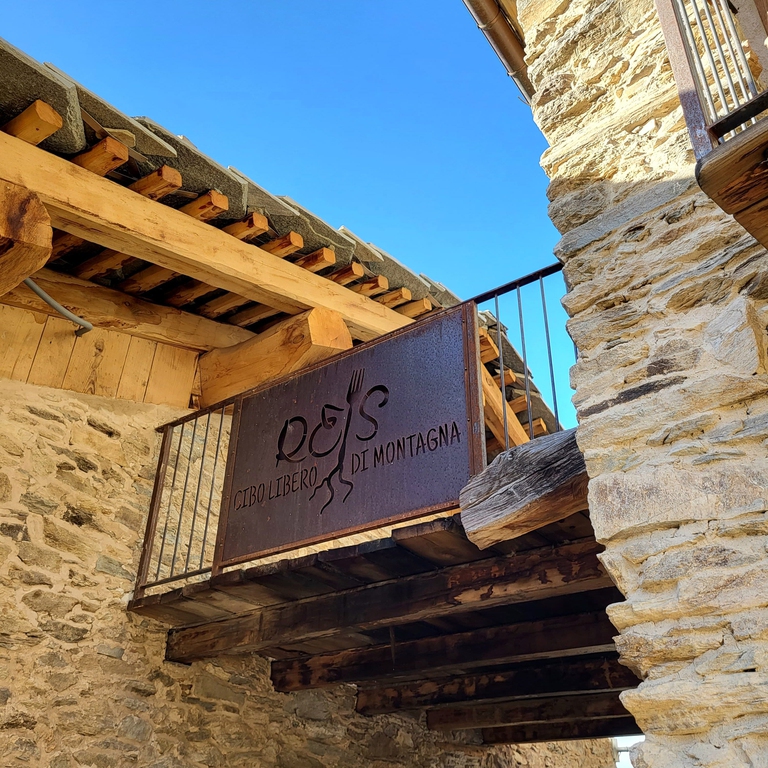 Il ristorante Reis - Cibo Libero di Montagna, aperto da Juri Chiotti a Chiot Martin