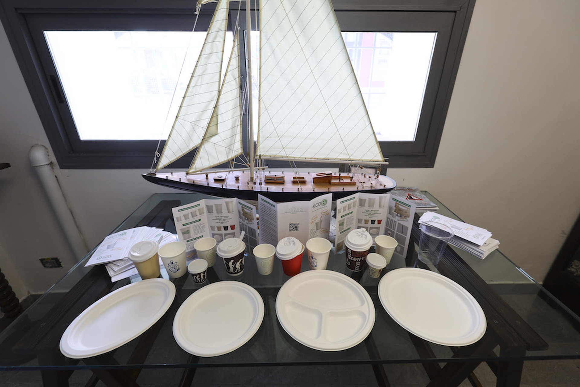 Il Seabin di LifeGate PlasticLess a Napoli grazie a KLM e Armata di Mare