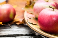 Bellezza fai da te con le mele e altri frutti autunnali