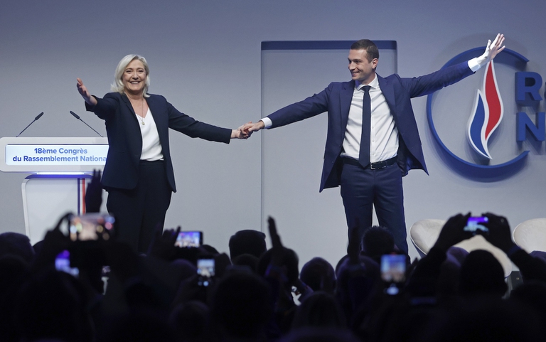 I leader dell'estrema destra francese Marine Le Pen e Jordan Bardella