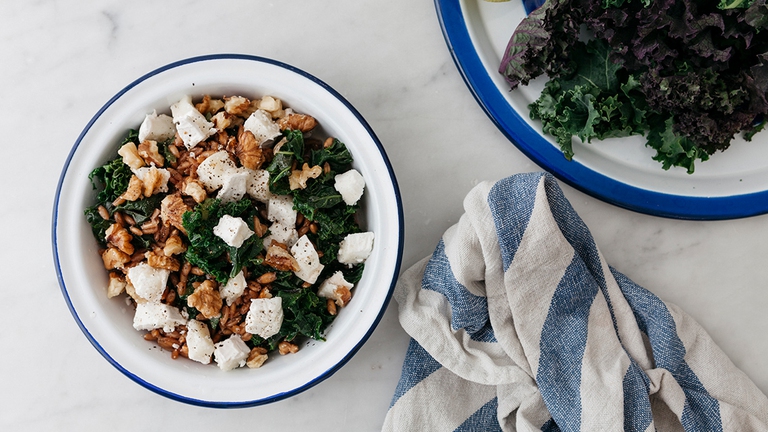 Insalata di farro con cavolo nero
