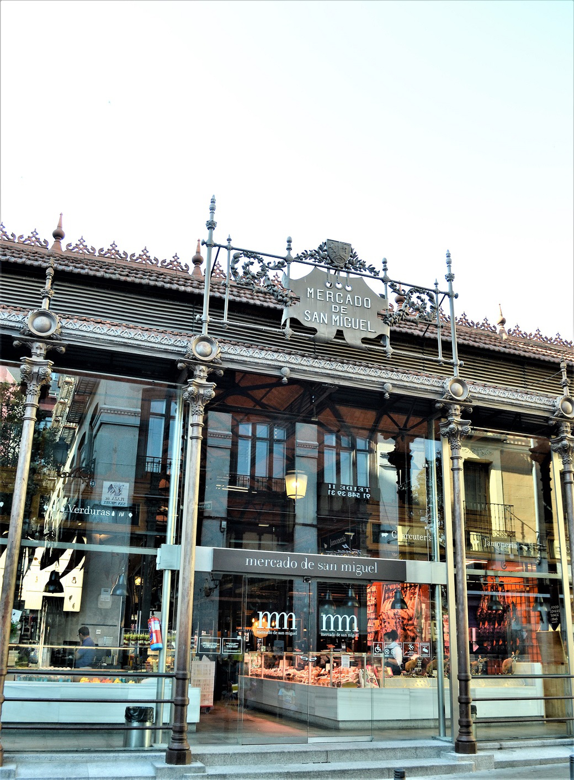 Il Mercado de San Miguel è aperto tutti i giorni