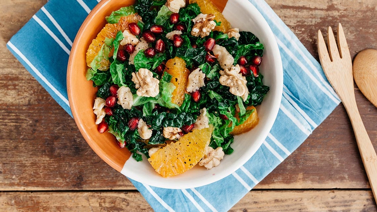 noci-insalata-cavolo-nero