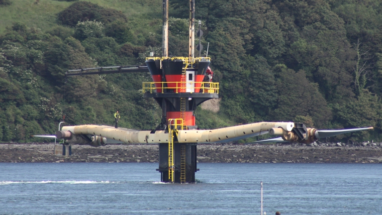 L'impianto SeaGen con le pale emerse.